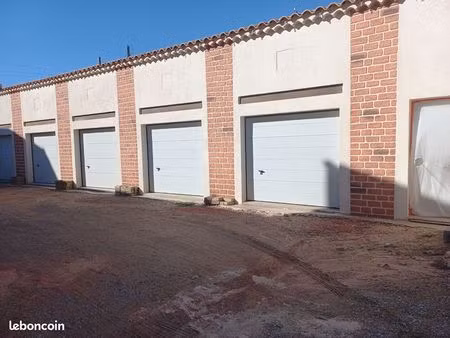 parking/box 20 m² entraigues sur la sorgue