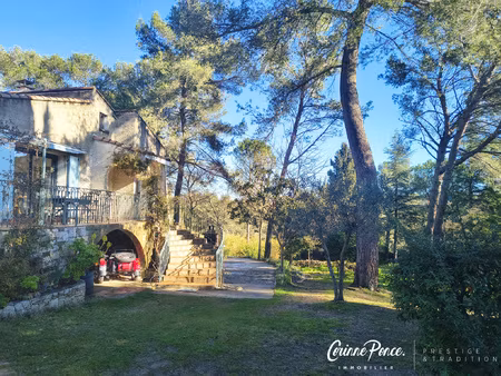 nîmes villa avec dépendance de type 9 avec piscine
