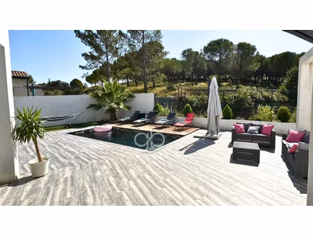 villa contemporaine 148m2 5 pieces avec piscine et vue déga