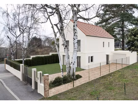l'etang la ville - maison en parfait état  idéalement située proche des transports