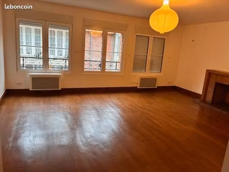 location appartement 3 pièces 85 m2