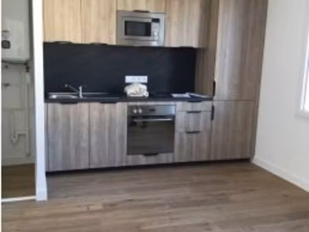 loue appartement centre ville quiberon entierement renove