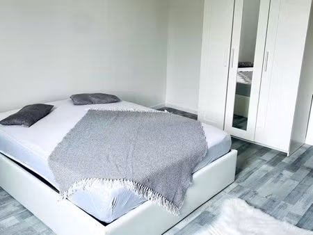 beau 2 pièces meublé rénové - 36m2 dans une petite copropriété calme