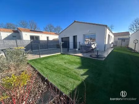 vente maison à challans (85300) : à vendre / 61m² challans