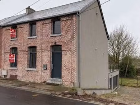 belle maison 3 chambres  terrasse  jardin  garages