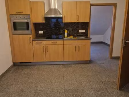 bel appartement situé au 2ème étage