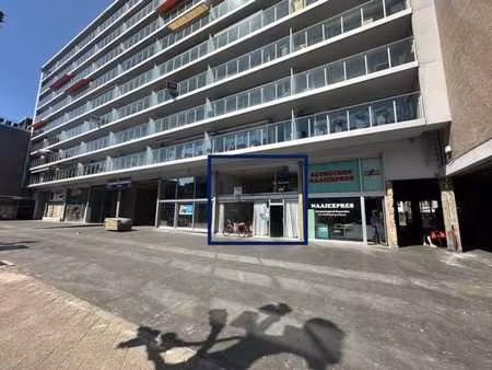 espace commercial à côté du parking indigo de turnhout