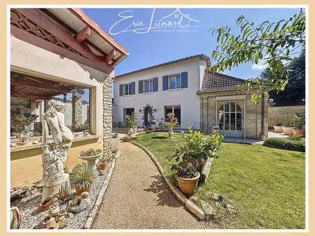 vente maison piscine à saint-maixent-l'école (79400) : à vendre piscine / 182m² saint-maix