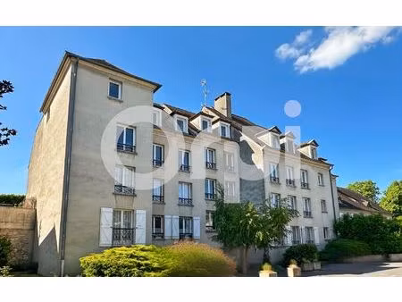 location appartement  m² t-2 à senlis  715 €