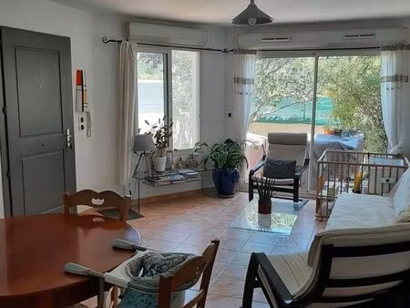 direct propriétaire : charmant t3 jardin / terrasse / parking au coeur de venelles