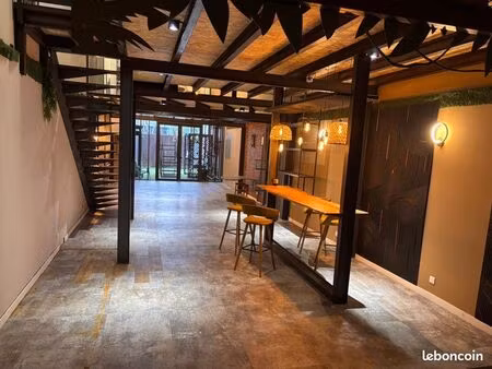 location entrepôt/ stockage et bureaux