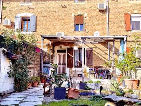 maison 103 m² salin-de-giraud