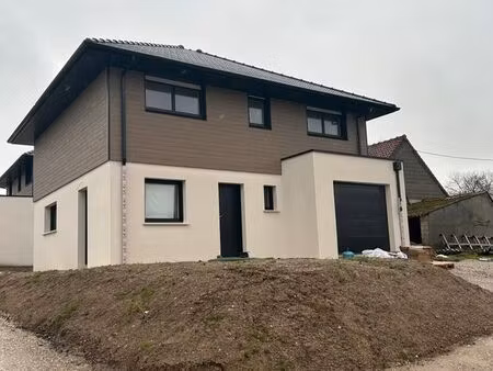 maison neuve contemporaine