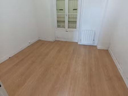 t1 dans résidence privée