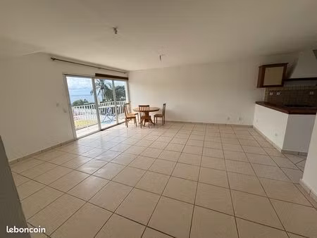 appart f 3 f 2 grande anse