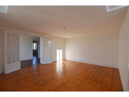 charmant appartement familial de 165 m² aux portes de roanne