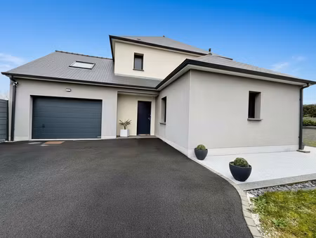 maison nuille sur vicoin 7 pièce(s) 128 m2