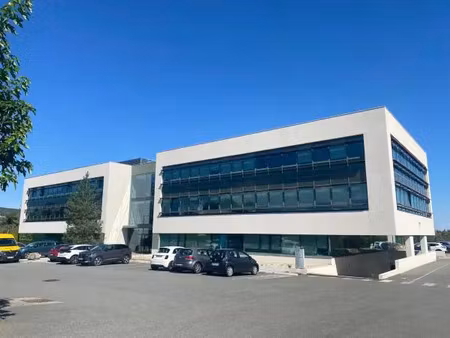 bureaux de 180 à 366 m² à champagne au mont d'or