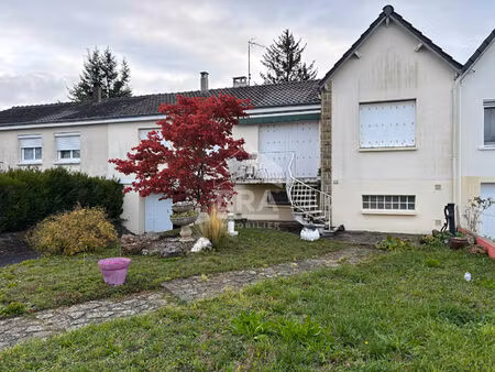 pavillon de plain pied eleve sur sous-sol quartier pierre et marie curie chateauroux