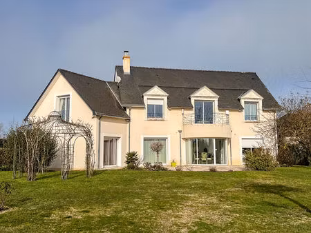 maison de charme avec vue unique sur la campagne - coeur de ville