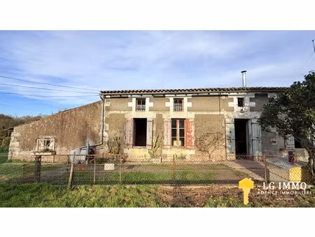ensemble immobilier de 2 longères avec jardin clos à rénover
