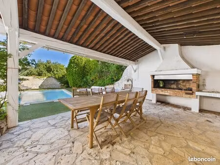 maison 5 pièces 145 m²