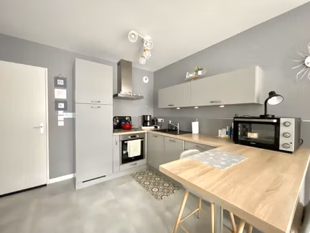 hellemmes lille - t3 avec balcon et place de parking