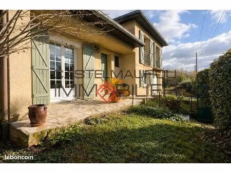 maison 6 pièces 136 m²