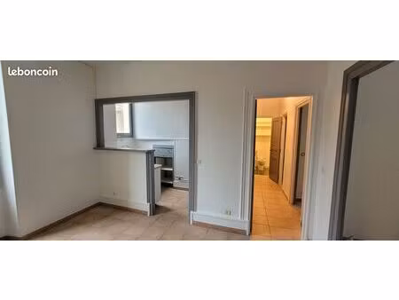 appartement f4 de 65 m² refait à neuf