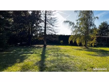 mours st eusebe parcelle de terrain 815m2 dans secteur recherché