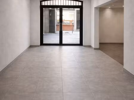 local commercial hypercentre