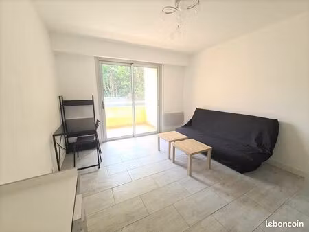 studio 1 pièce 21 m²