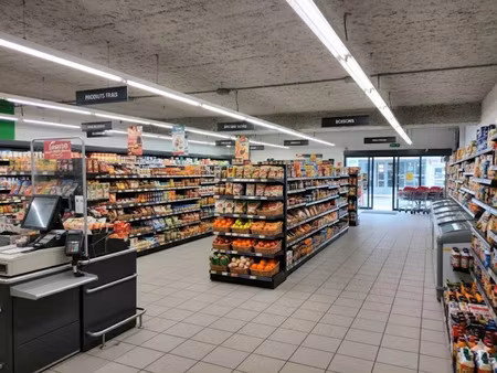 vente locaux professionnels 586 m² à montelimar (26200)  411 000 €