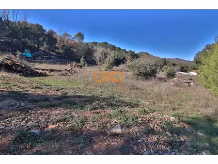 vente terrain 2270 m² à flassans-sur-issole (83340)  185 000 €