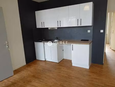location appartement 2 pièces à cholet (49300) : à louer 2 pièces / 30m² cholet