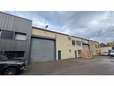 vente locaux professionnels 407 m² à vaulx-en-velin (69120)  495 000 €