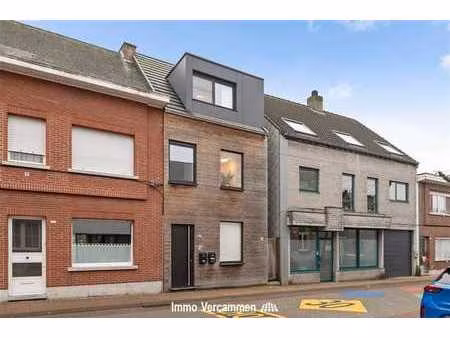 verrassend ruim duplexappartement te duffel