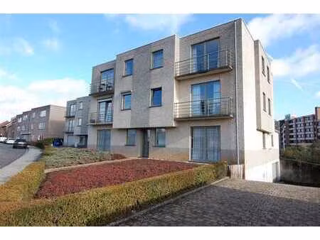 appartement charmant avec 2 chambres à coucher situé à hever
