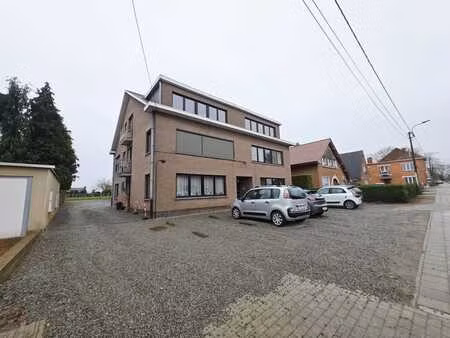 **900€+50€ / 2 chambres / parking + garage / gaz**