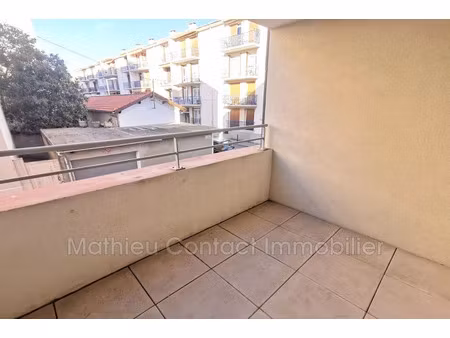location appartement 2 pièces 34.27 m² à nimes (30000)  575 €
