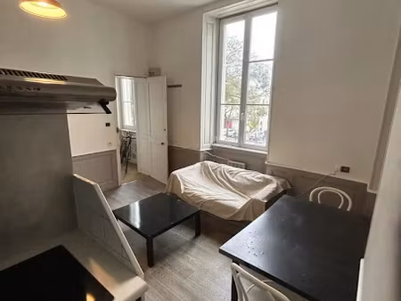 location meublée appartement 1 pièce 20 m² à la rochelle (17000)  620 €