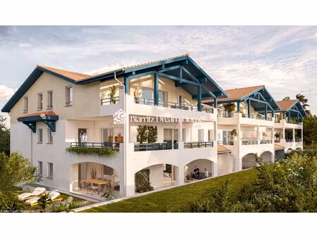 appartement t3 avec terrasse couverte  à 400 m de l'océan