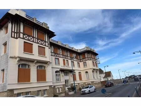 location appartement  m² t-3 à villers-sur-mer  1 350 €