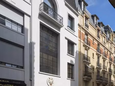 bureaux à louer de 375m2