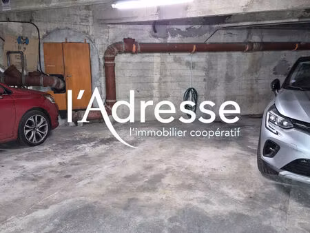 vente parking / box  11.75m²  paris 12