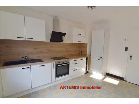 maison de village t4 + local commercial