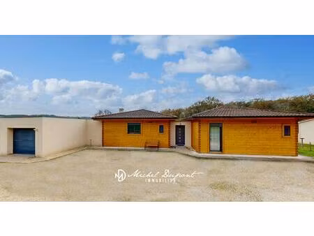 élégante maison en bois – alliance parfaite entre authenticité et confort moderne