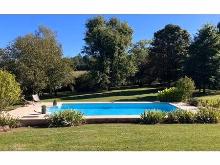 maison lunas 285 m² t-8 à vendre  319 500 €