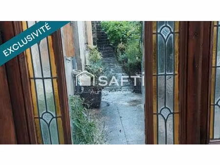 propriété en pierre historique avec fort potentiel