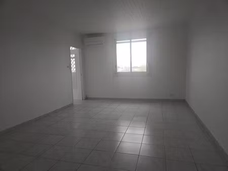 location appartement 3 pièces 65.13 m² à arles (13200)  850 €